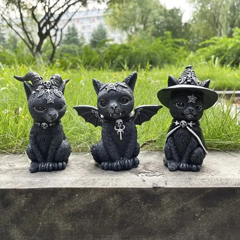 1pcs Black Cat Statue Mysterious Cute Cat Witch Cat Figurine Witches Decor Desk Ornament Hand-Painted Sculpture for Halloween