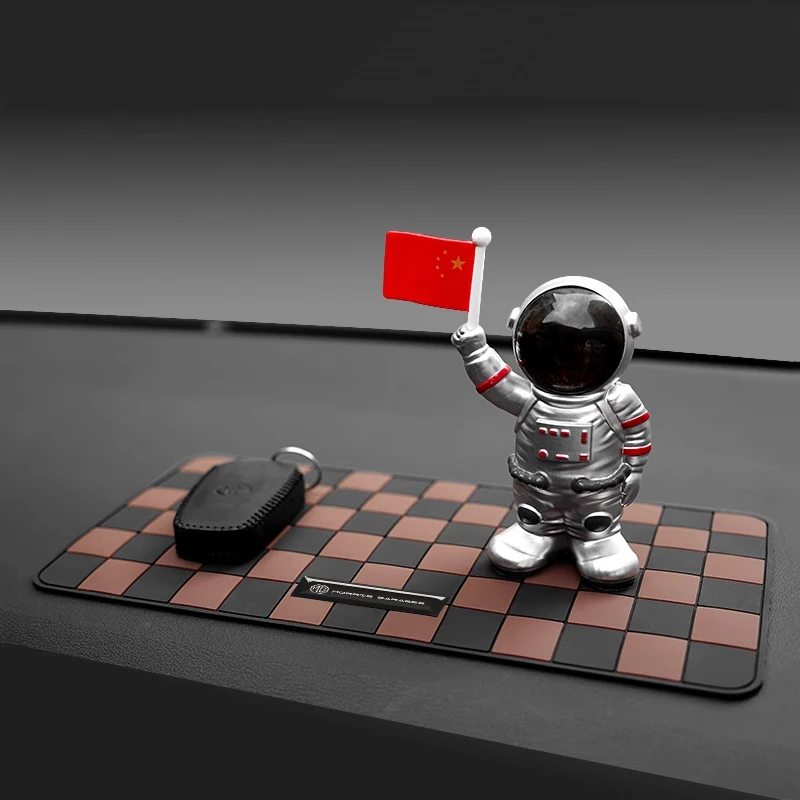 سيارة منقوشة المضادة للانزلاق وسادة السيارات لوحة القيادة تخزين حصيرة ل MG ZS 5 7 6 Cyberster MG4 EV ES5 HS واحد GT GS MG3 EZS 3SW MARVEL-R Hector #3