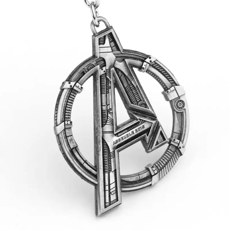 Marvel Superhero Keychain Avengers Logo Badge Metal Vintage Pendant Keyring Car Backpack Key Holder Jewelry Accessories Gifts