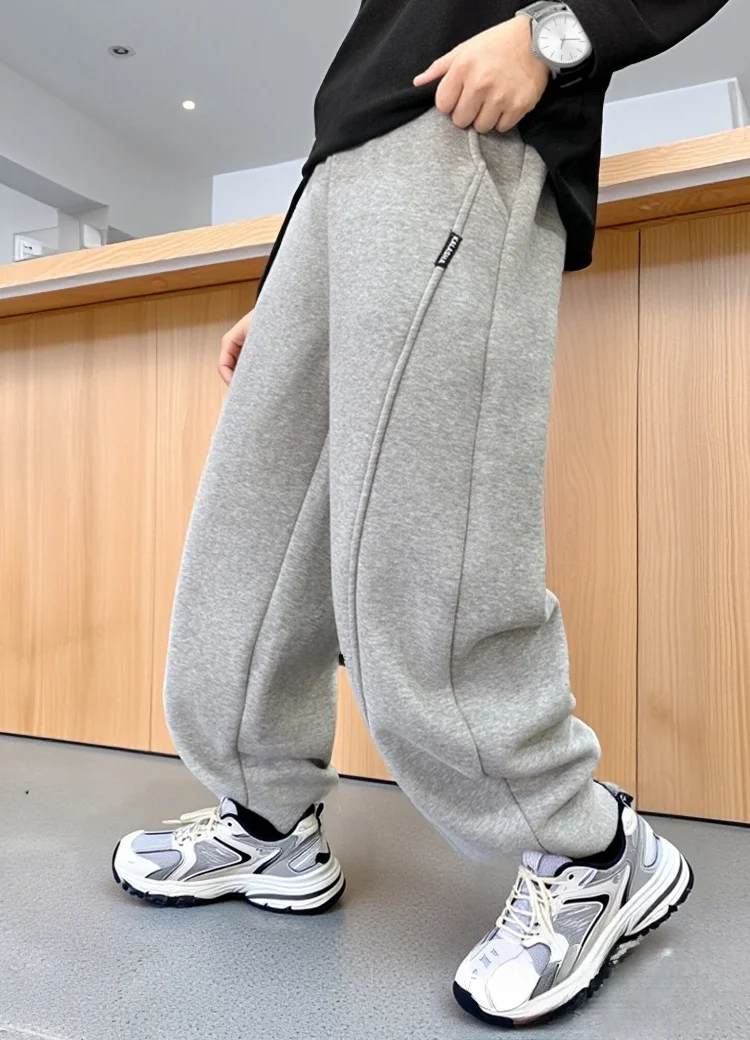 Kurze, stilvolle Kinder-Freizeithose für Frühling und Herbst, einfarbige Sport-Hose für Teenager-Jungen und -Mädchen, lässige sportliche Baumwoll-Sweatpants. – Detail 2