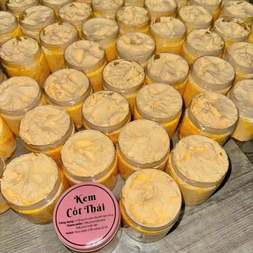 

Moisturizing Nourishing Lotion for Dry Skin Long-Lasting Hydration, Smooth Silky Skin Kem Cot Thai Vang Cao Cap 200g