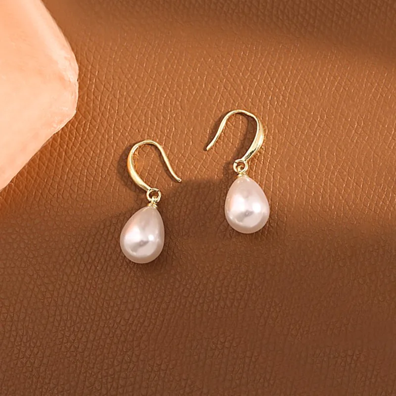 Water Drop Pearl Dangle Earrings Temperamental Women\'s Hook Earrings Irregular Slim Imitation Pearl Hanging Earrings brincos