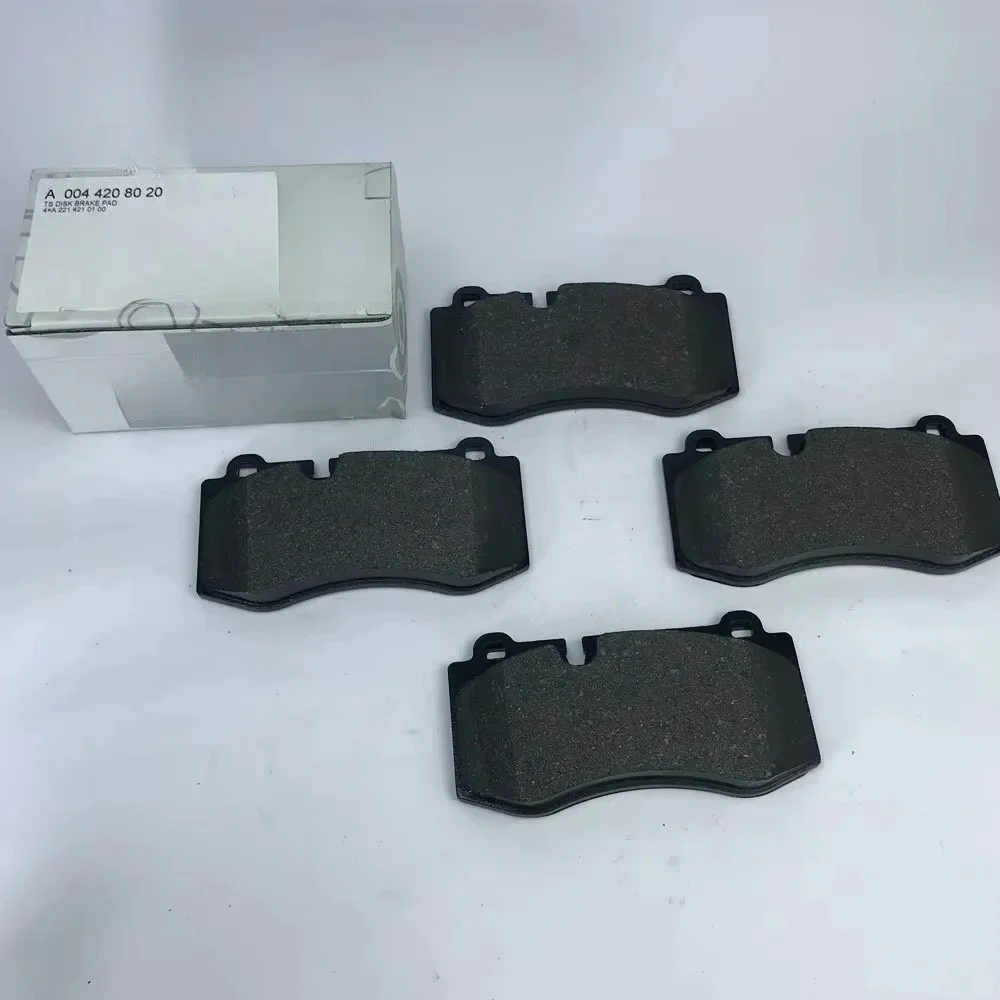 

4Pcs A0044208020 A0044206220 A0054207820 A0004209204 Front Brake Pads Set, Original Quality Brake System Replacement Parts
