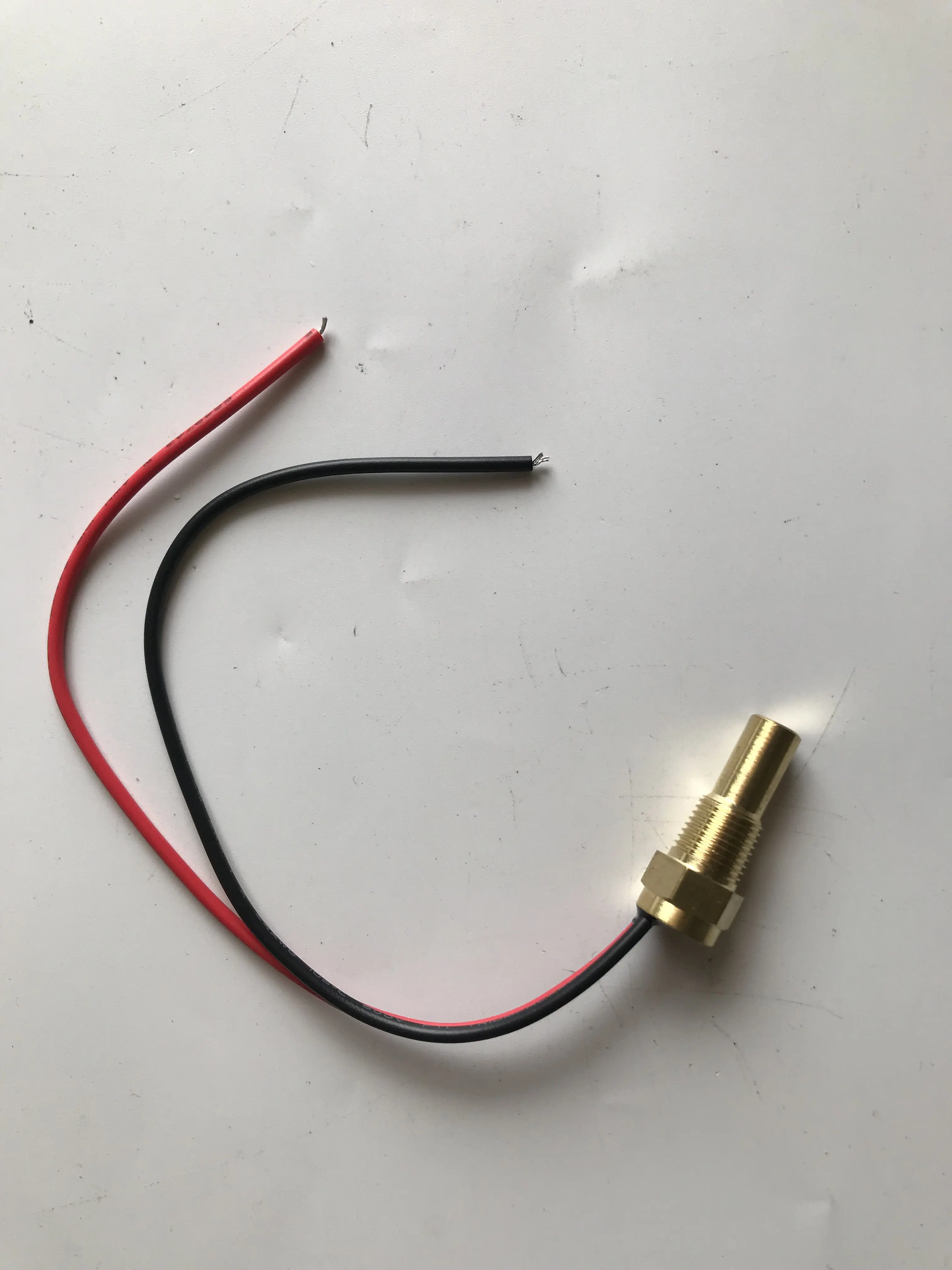 Universal Water Temperature Sensor & Sending Unit – Diesel Engine, Generator, Marine & Automotive Temp Probe