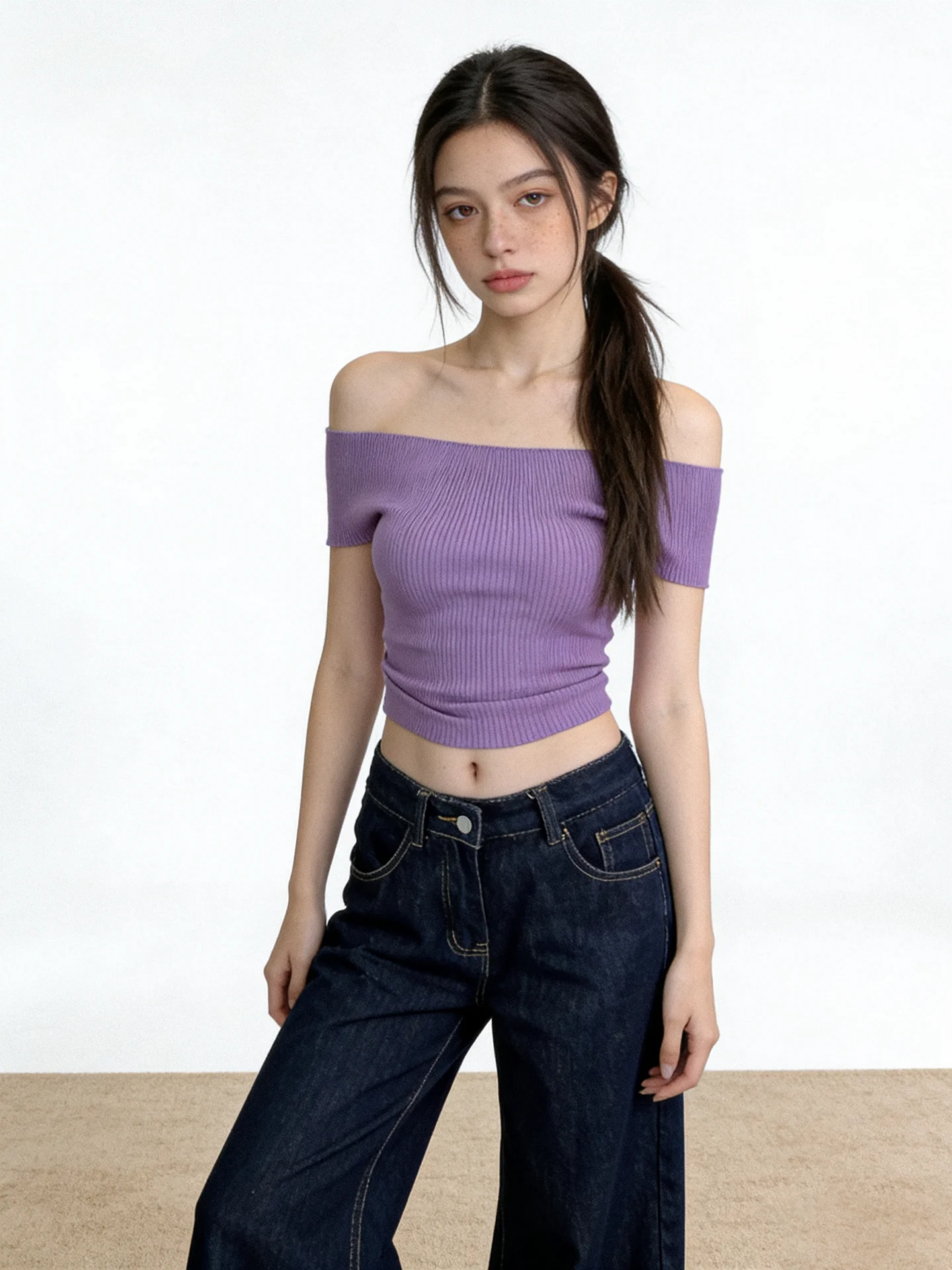 

Женская облегающая футболка JYOOK с коротким рукавом и одним открытым плечом, фиолетовая, летняя, с эффектом утяжки на талии, базовый слой, трикотажный топ