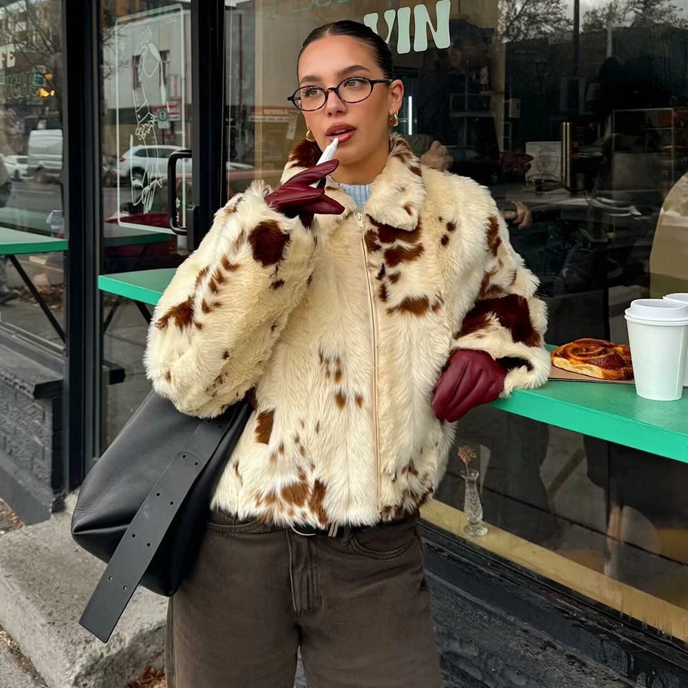 Fashion Faux Fur Coats Women Winter Leopard Print Patchwork Fluffy Zipper Lapel Cropped Jackets Street Shaggy Furry Outerwears