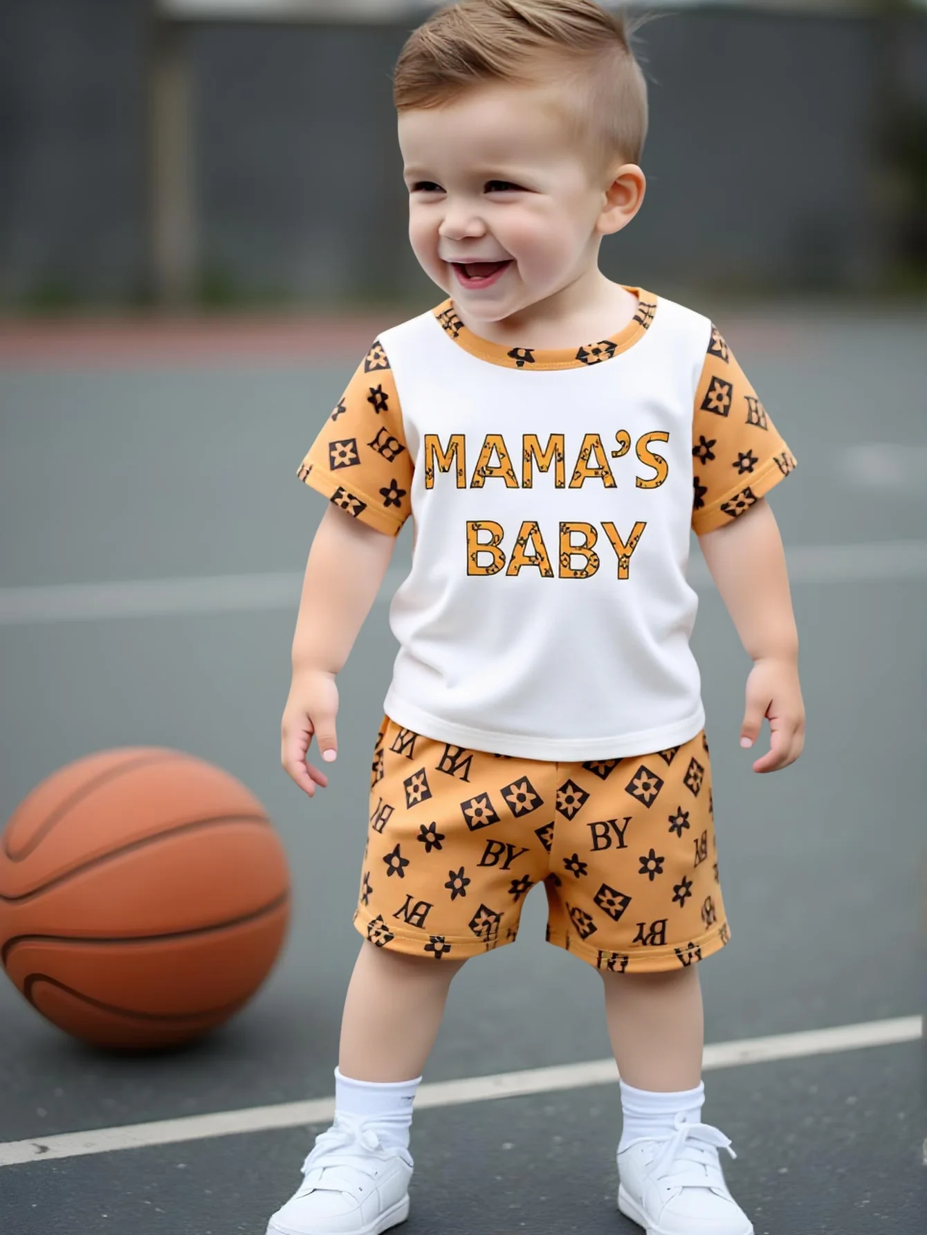 

2-piece set of fashionable casual letter printed round neck spliced short sleeved top and shorts for baby boys in summer
