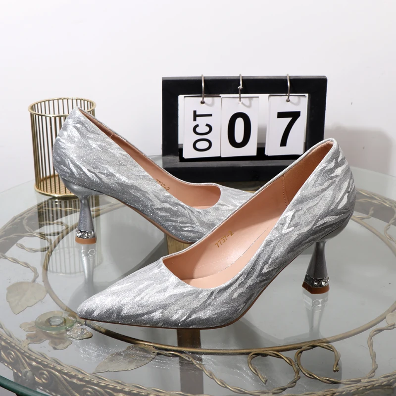 

Elegant woman heels Pointed shallow autumn shoes 2024 new sequined wedding shoes high heels luxurious fashion shoes