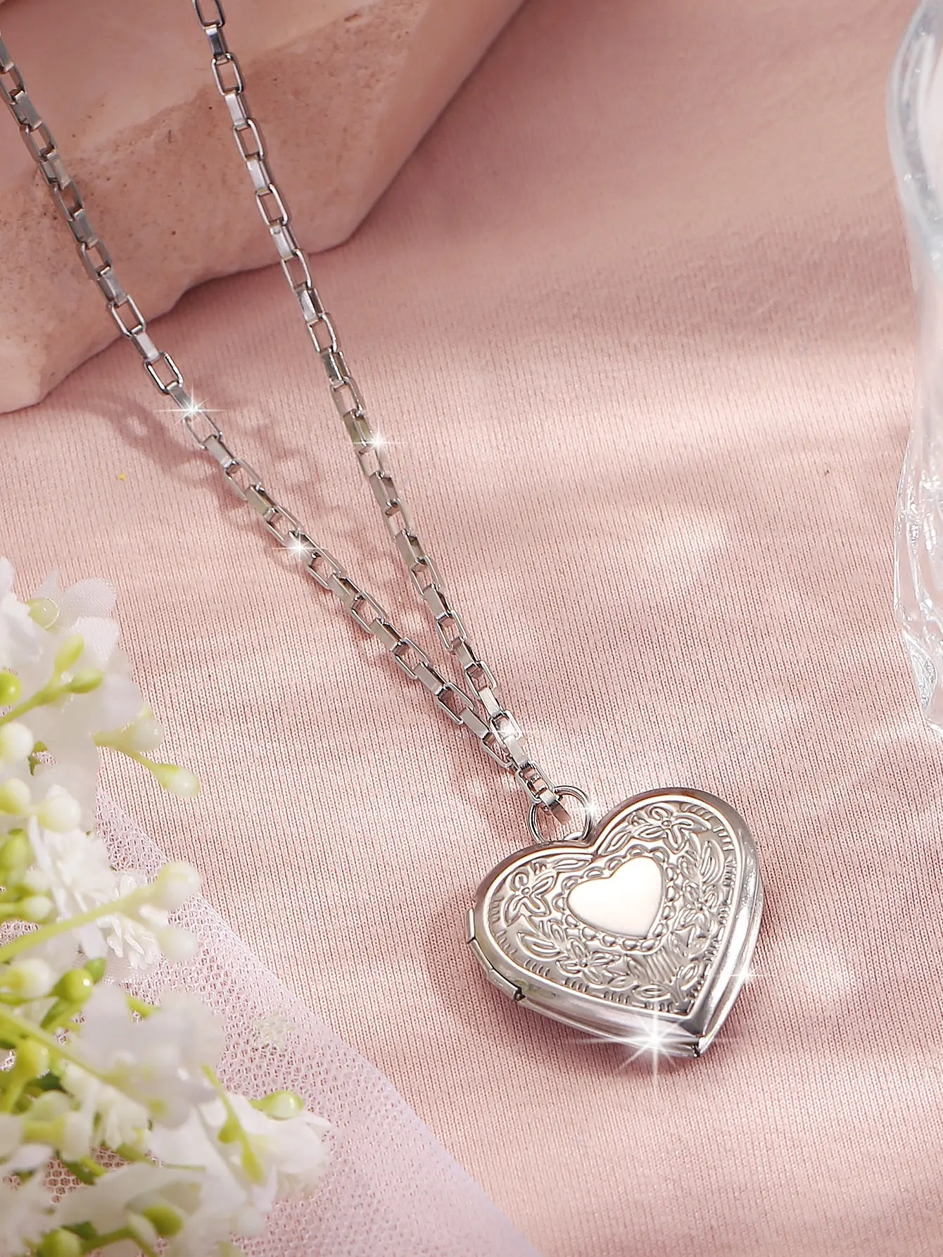 1 stainless steel jewelry LOVE Box Pendant necklace Fashion everything Punk Hip Hip chain couple necklace Good Friend necklace L