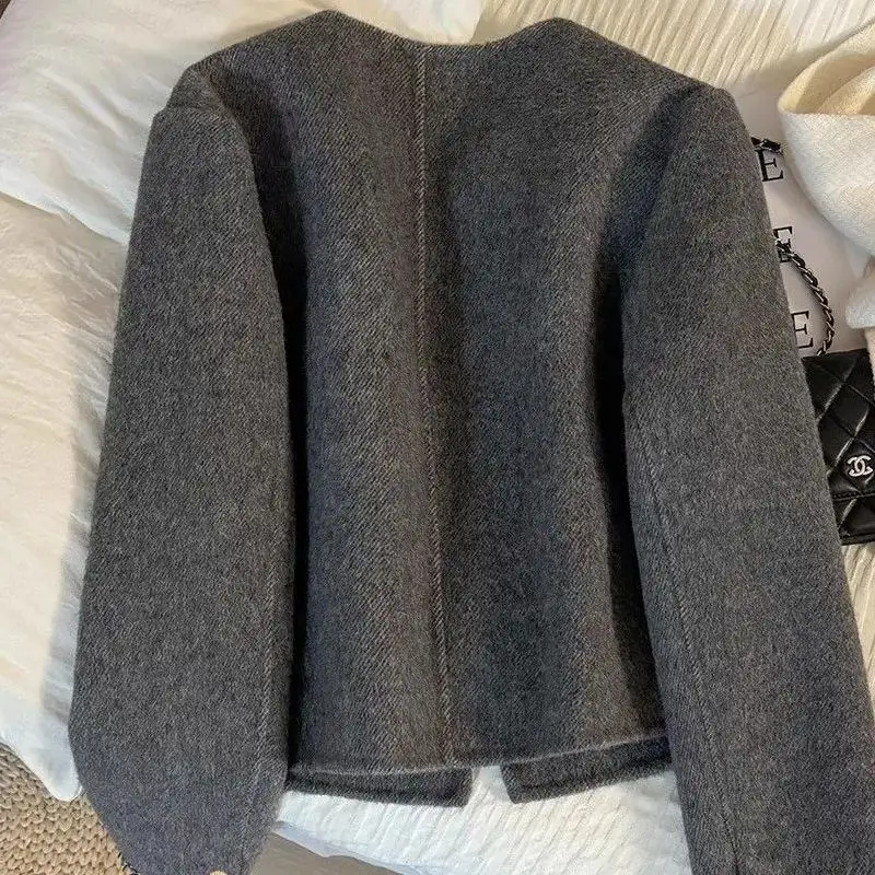 معطف صوفي رمادي أنيق من التويد على الوجهين للنساء وصل حديثًا لخريف وشتاء 2025 معطف فضفاض مناسب عصري