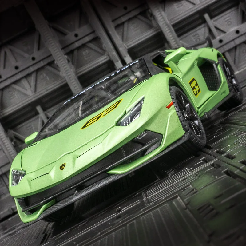 

1:24 Lamborghini SVJ63 модель автомобиля из сплава, украшение с дверцами, которую можно открыть, трансформируемый суперкар, детский игрушечный автомобиль в подарок