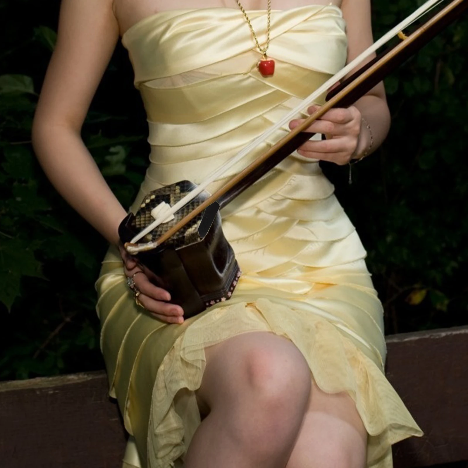 

6pcs Erhu Corner Protectors Wear-Resistant Cattle Crash-Proof Pads For Protection Music Instrument