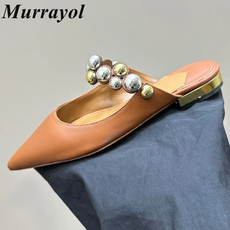 

Closed Toe Solid Color Metal Rivet Decor Mules Women's Genuine Leather Flat Slippers Summer Outdoor Vacation Beach Shoes Slides