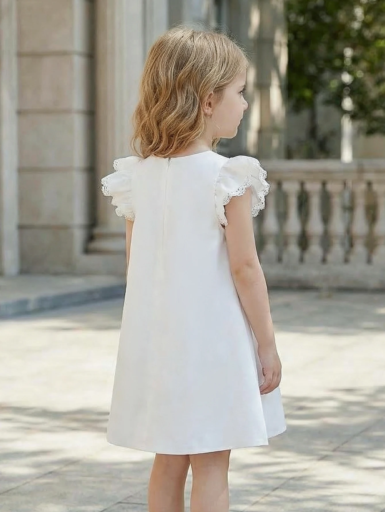 Elegant White Satin Flower Girl Dress for Weddings and Formal Occasions,Featuring Delicate Flutter Sleeves,Princess-style Design