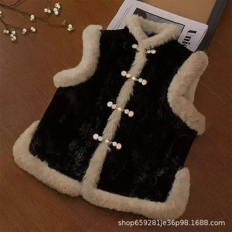 

Fashionable Women's Vest Spring and Autumn Black Round Neck Top Slimming and Elegant Women's Vest