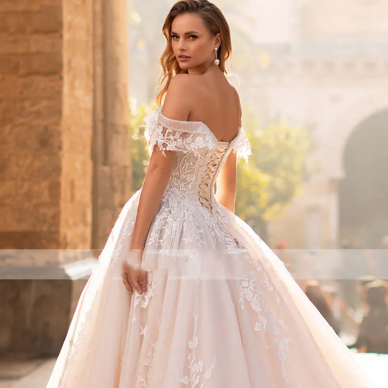 Luxury vestido de novia 2023 Sweetheart Lace Up Ball Gown Wedding Dresses Backless Bead Appliques Court Train Bridal Dress