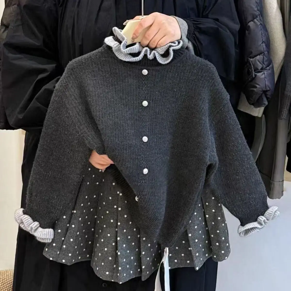 

Girls Set Autumn and Winter Fashion New Children's Lace Knitted Cardigan+Pleated Half Skirt Trend Kids Outfit