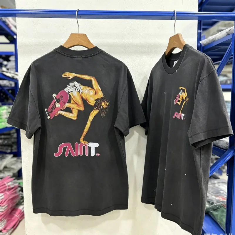 

Hip Hop Skateboard Jesus Pattern SAINT Tshirt Retro Splashed Ink Washed Distressed Round Neck Short Sleeve Men Women Streetwear