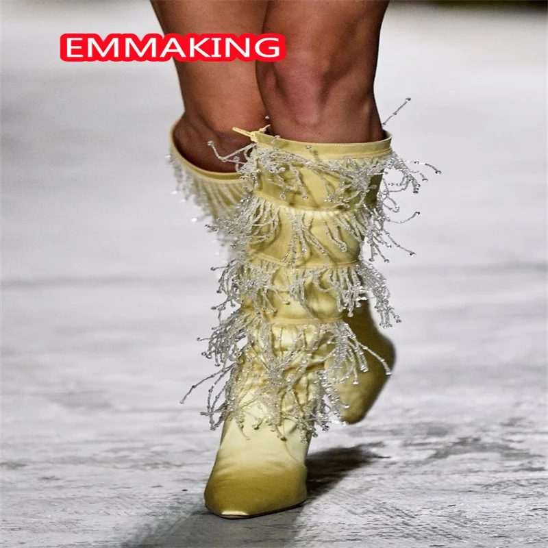 جديد الديكور شرابات موضة مثير النساء المدرج الأحذية أشار تو حفلة ضوء أصفر شتاء روما حذاء برقبة للركبة أحذية السيدات