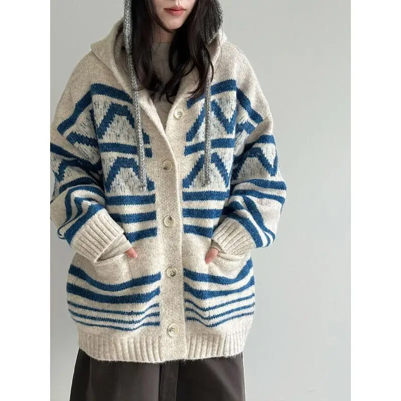 

Универсальный женский шерстяной вязаный кардиган в корейском стиле в стиле ретро, осенне-весенняя новая модель, верхняя одежда с капюшоном, ленивое пальто, модное повседневное