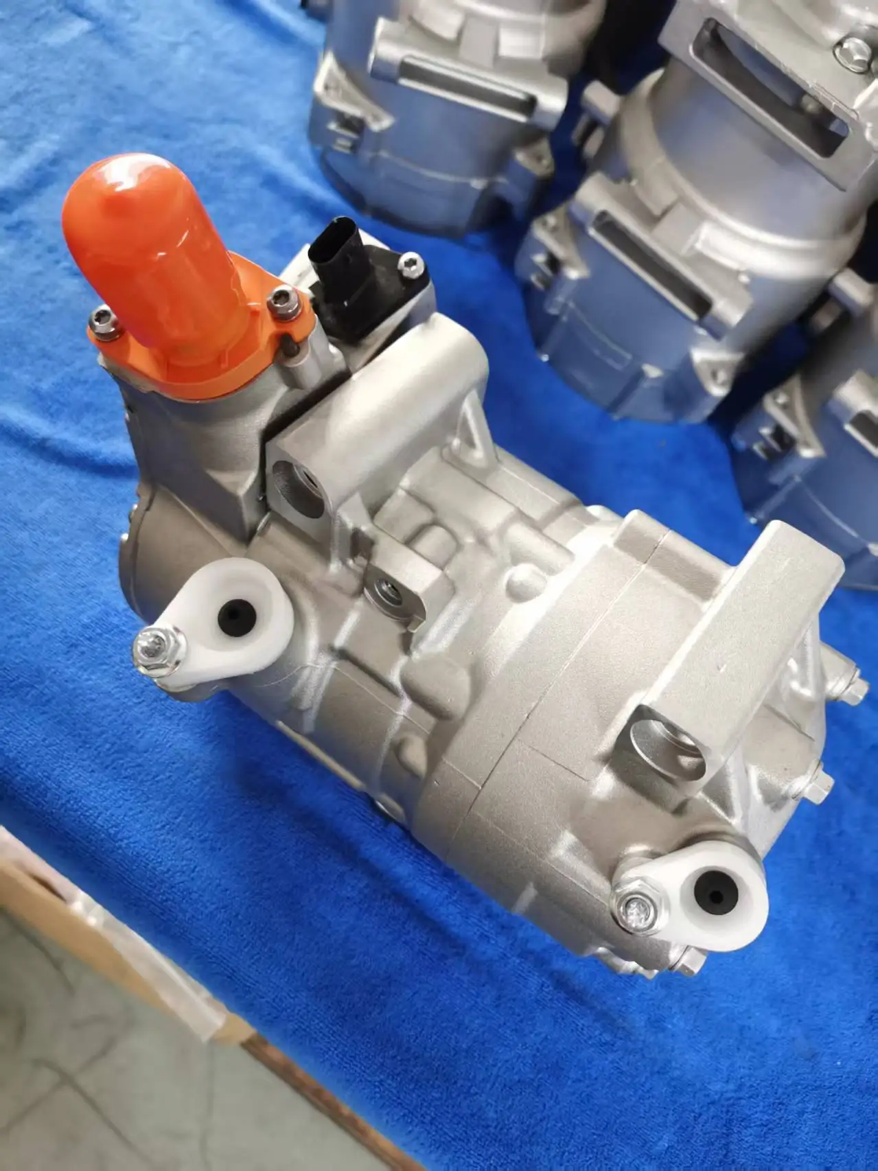 

Hybrid Electric AC Air Conditioning Compressor For Citroen / PEUGEOT 2008 Mk2 208 2019-2025 9840056680 9831370080 9831498480