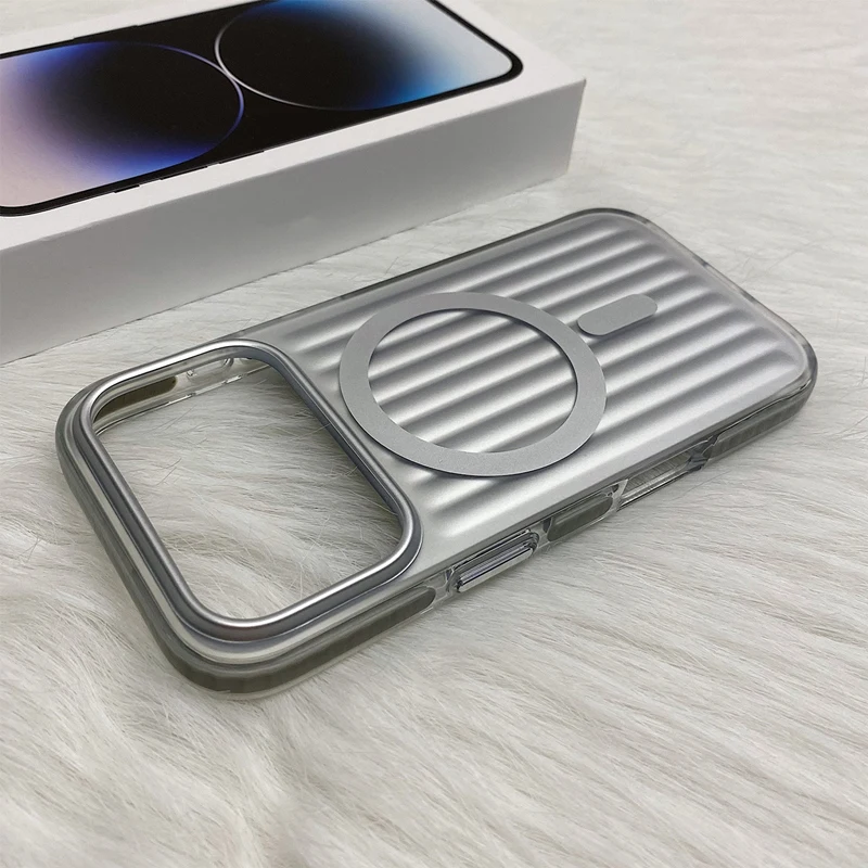 Modne, trójwymiarowe etui na telefon z magnetycznym zamknięciem, pasujące do modeli iPhone 17, 18 Pro Max, 15, 16, 14. Posiada matowe, miękkie krawędzie i umożliwia bezprzewodowe ładowanie. — zdjęcie produktu 3