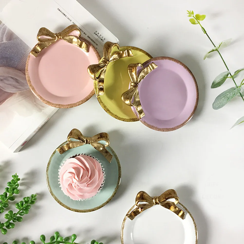 

Blue Resin Round Cake Plate Elegant Bow-Knot Decorative Dessert Fruit Tray Perfect Size for Snacks Afternoon Tea Tableware