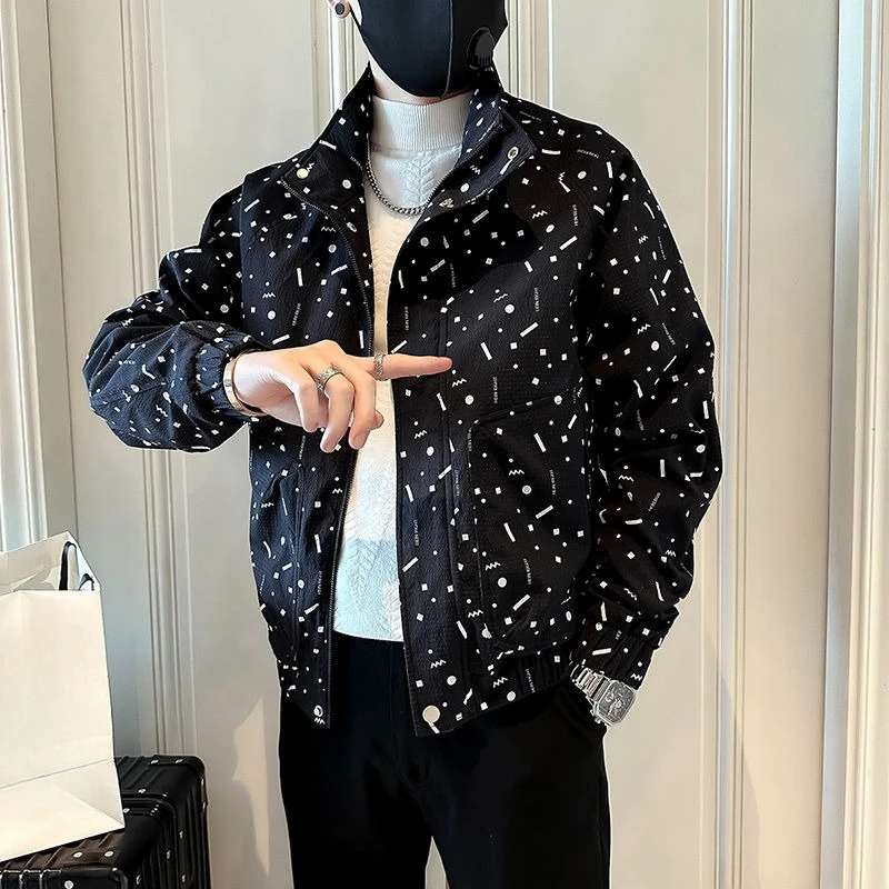 

Men Spring Autumn Trendy Streetwear Stand Collar Letter Print Jacket Bad Boy Cool Premium Style Korean Fashion Versatile Top