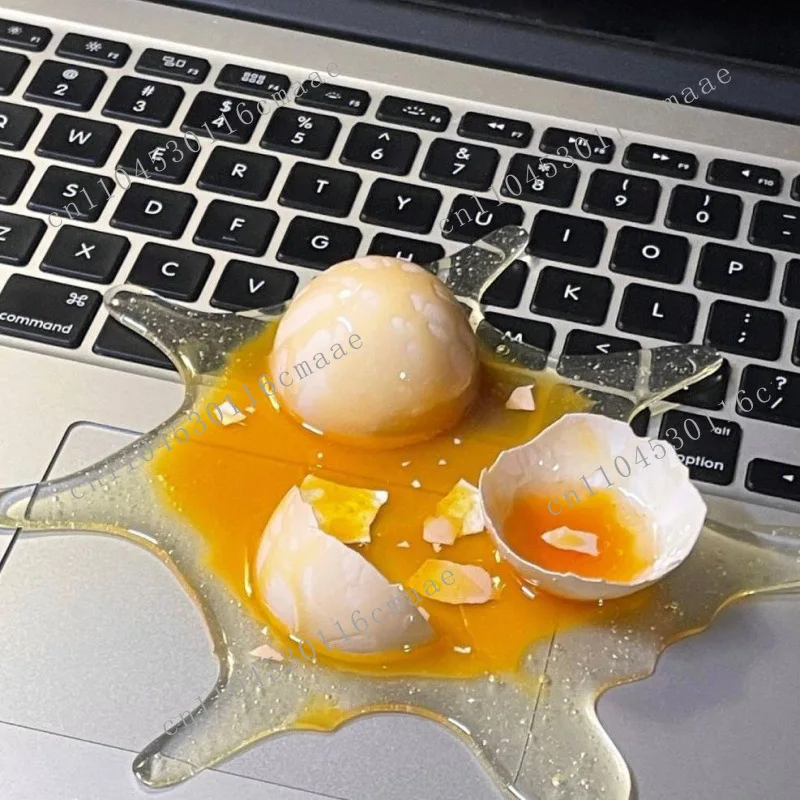 Broken eggs, mobile phone holder, broken eggs, broken eggs, pranks, funny toys, gift boxes.