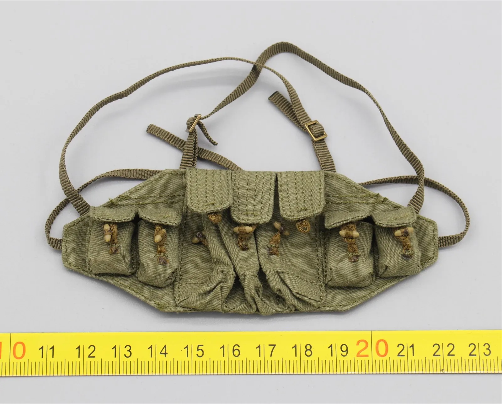 

BGM-014A Подвесная модель солдатского сундука в масштабе 1/6 для 12-дюймовых вооруженных сил вьетнамском стиле