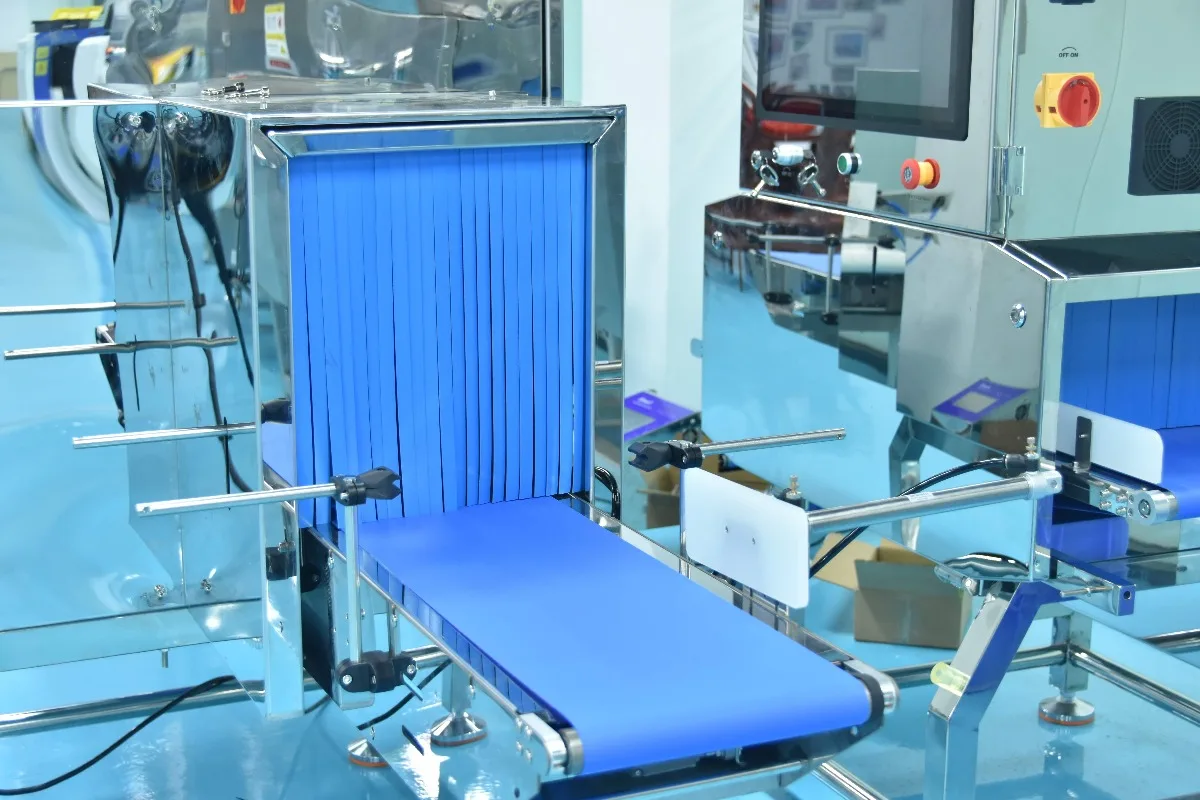 High-performance, High-precision X-ray Inspection Machine for Canned Food Bottles, with a Thickness of 0.4mm for Metal Cans.