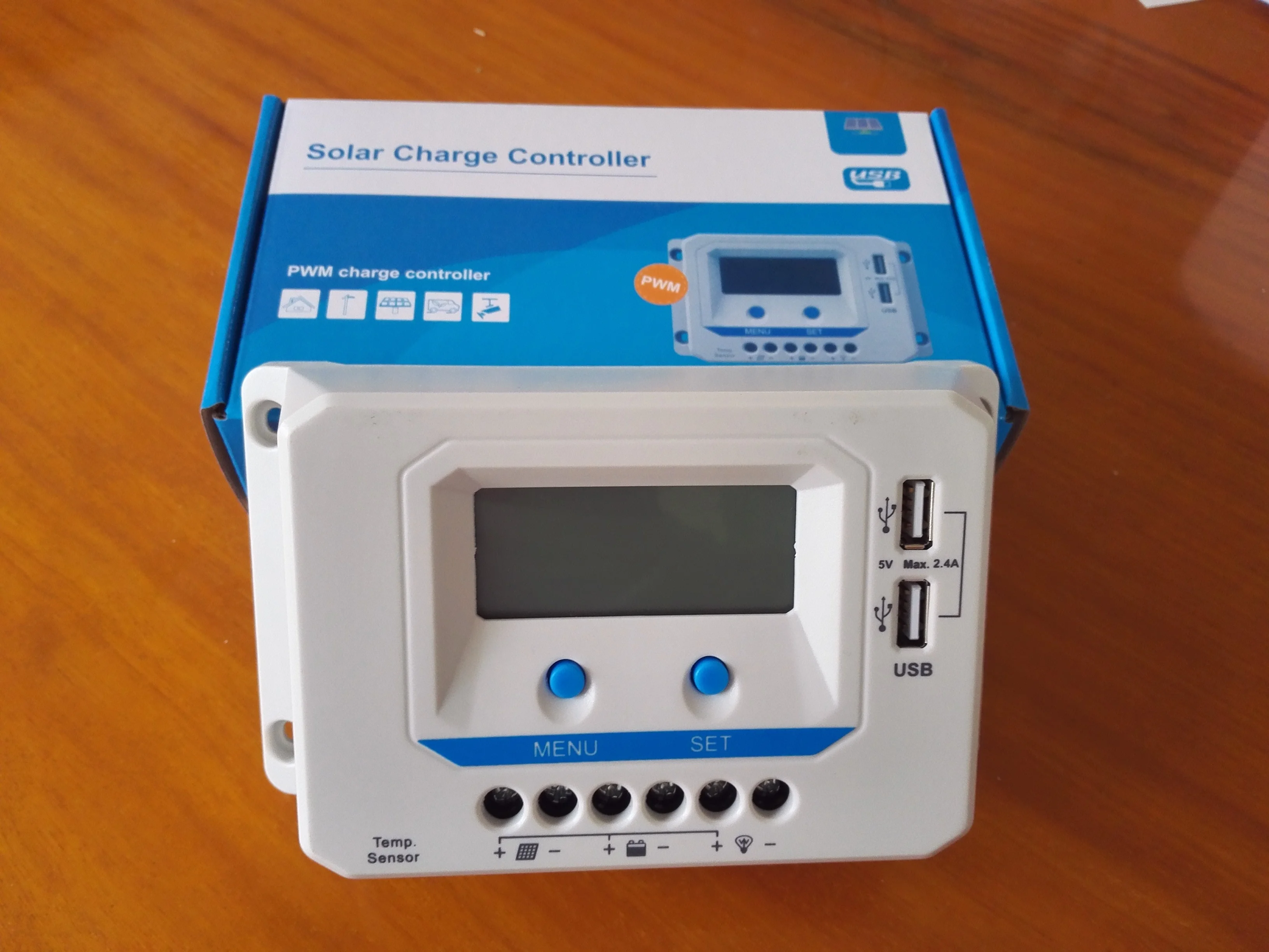 12/24V10A, 20A, 30A Solar Charge Controller usb5V, Current Display, LCD with Backlight