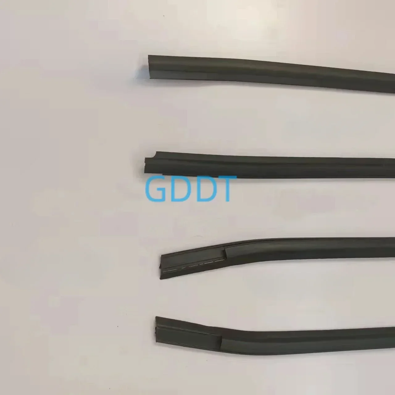 4 Pcs 2005-2014 Outside Windows Glass Rubber for Toyota Hilux Glass Protector WeatherStrip Glass Outer Laminate 68161-0K010