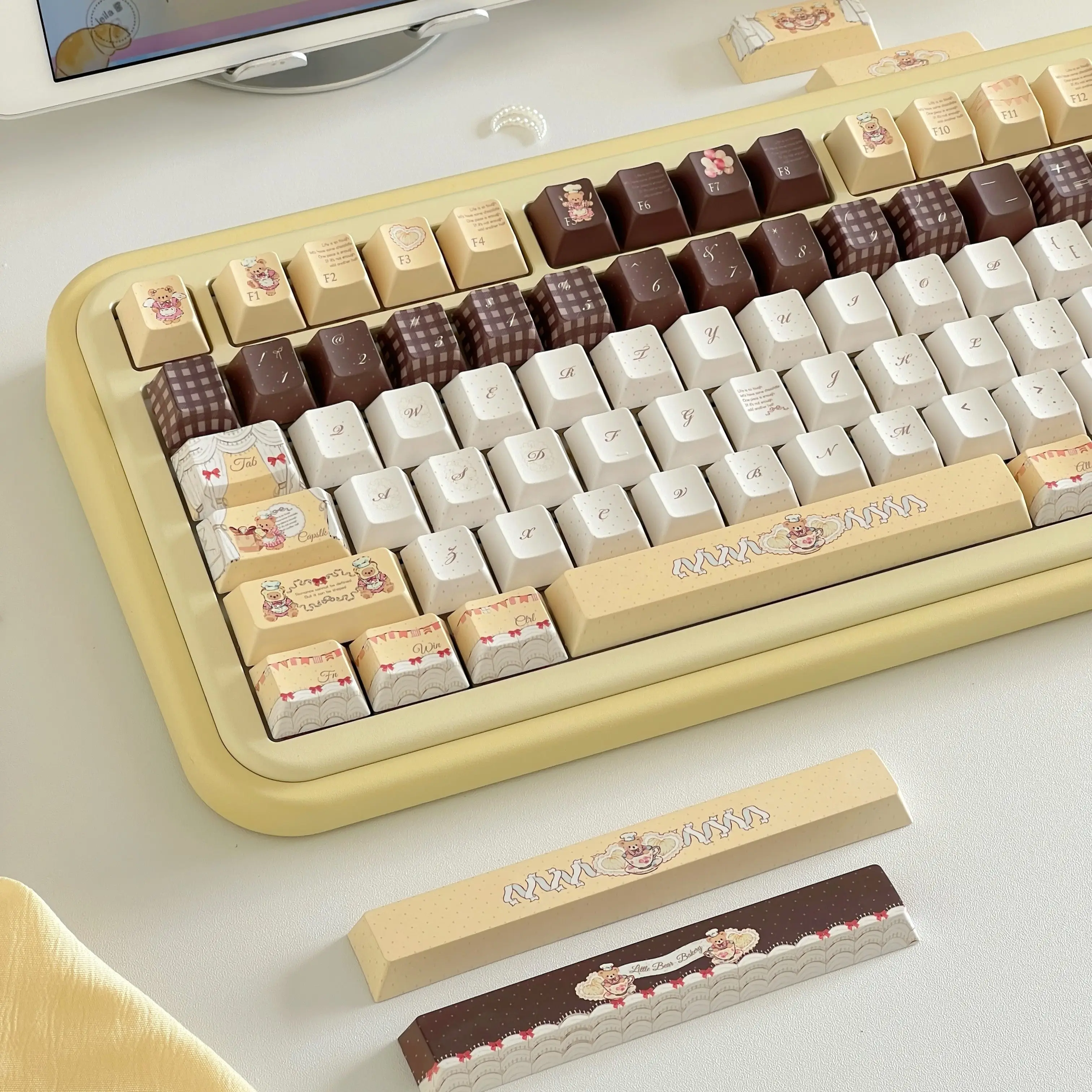 MAIMOOO Keycaps - Little Bear Fufu Cherry Profile Soa Pbt Custom Cute Yellow Aula Ajazz Keyboard Keycaps