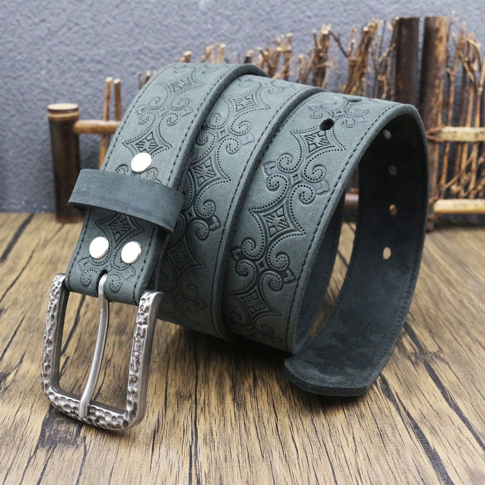 Top Grain Crazy Horse Leather Pin Buckle Belt Original Retro Leather Tone Meticulous Hand Tooled Detail Anti Deform Cowhide