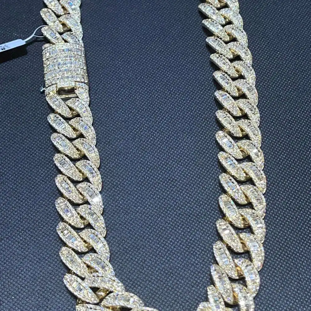 

Brand High Quality Sale 18mm Moissanite Micro Pave Hip Hop Iced Out Miami Cuban Link Chain Iced Out Hip Hop Chain