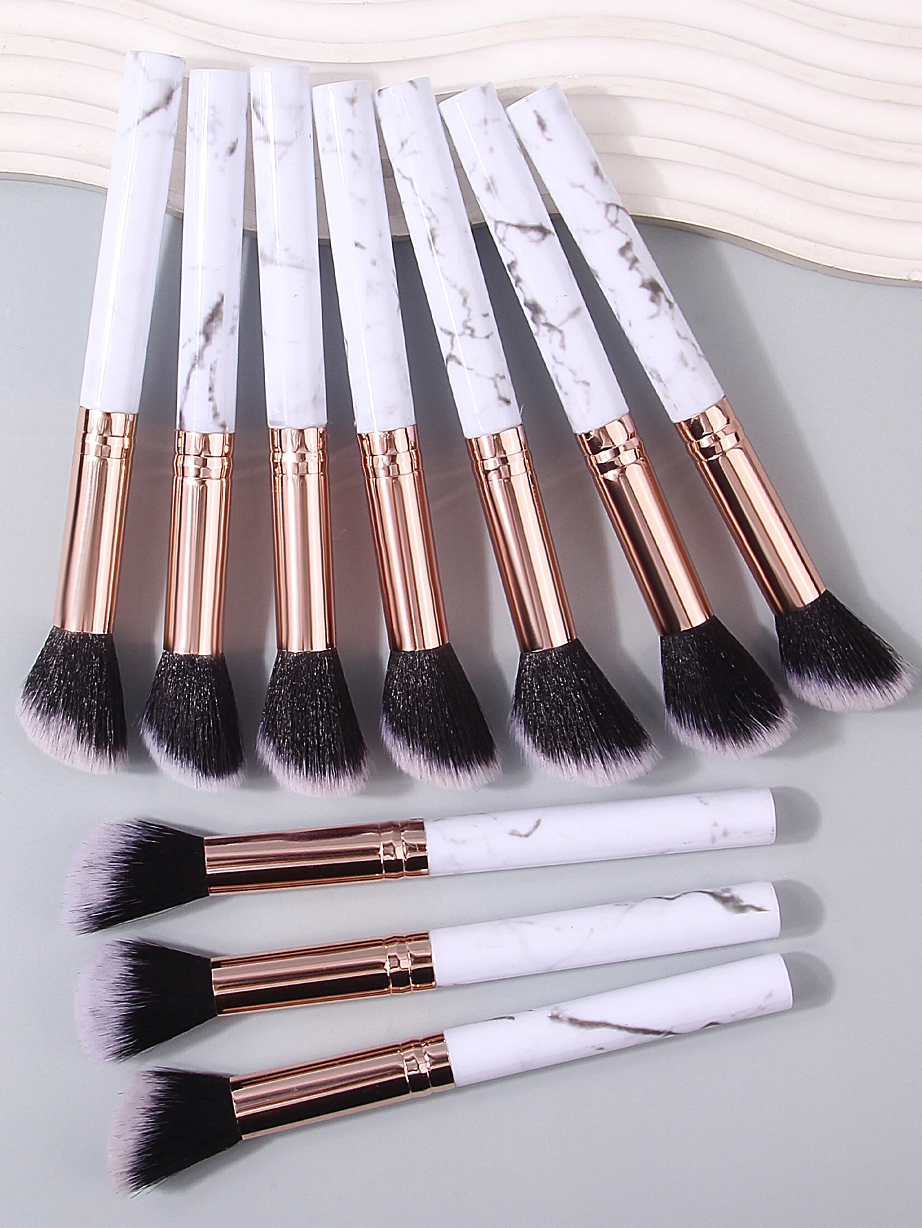 Conjunto de pincéis de maquiagem de mármore com 10 peças, pó solto/blush/pincel de Londres, cerdas macias, ferramentas de maquiagem essenciais para iniciantes