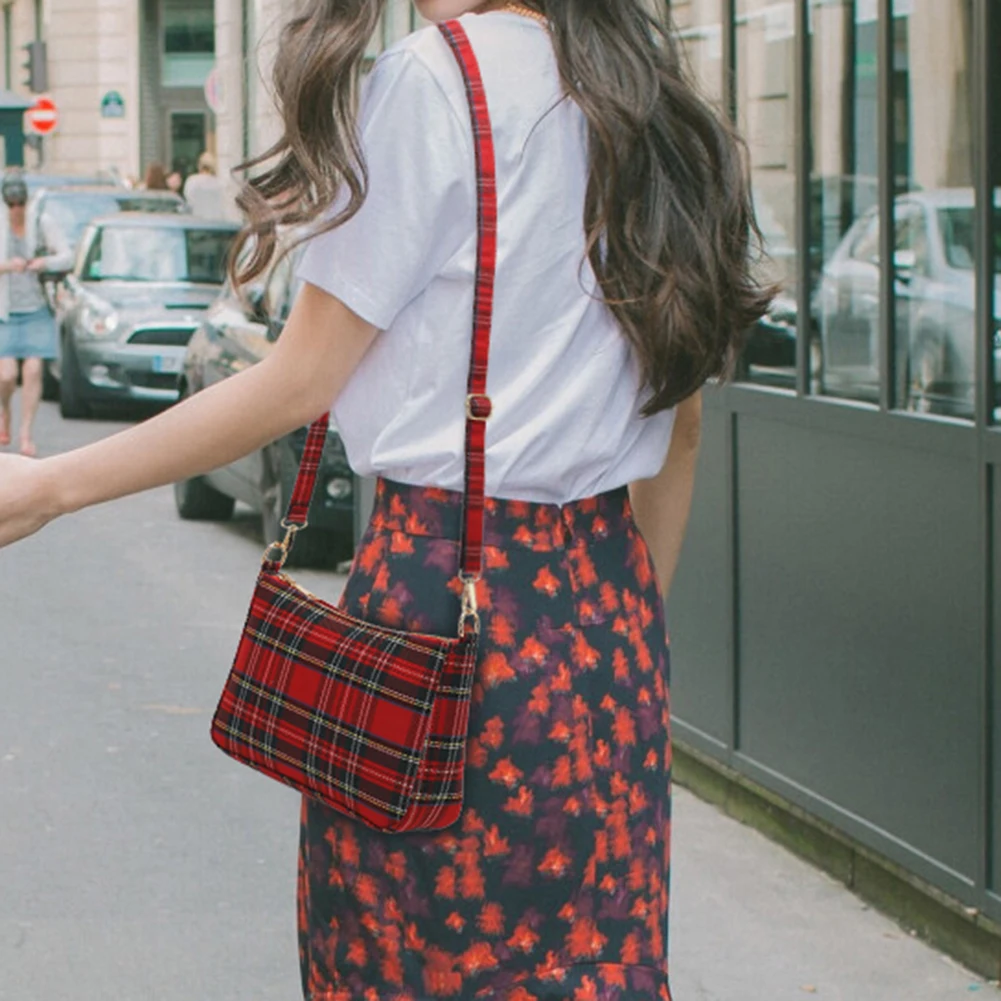 

Women Fashion Shoulder Bag Large Capacity Tartan Check Striped Crossbody Bag with 2 Straps Punk Underarm Bags Ladies Sling Bag