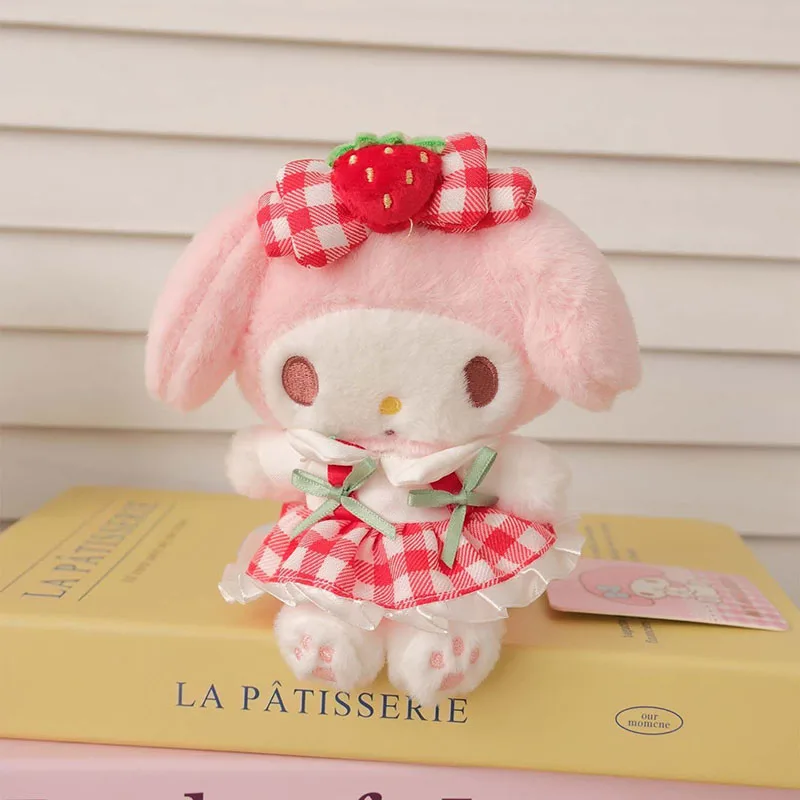 Niedlicher My Melody Erdbeer-Plüsch-Schlüsselanhänger Cartoon-Taschenanhänger Anime-Zubehör Weiches Stofftier Plüschtier Mädchen Perfekte Geschenke