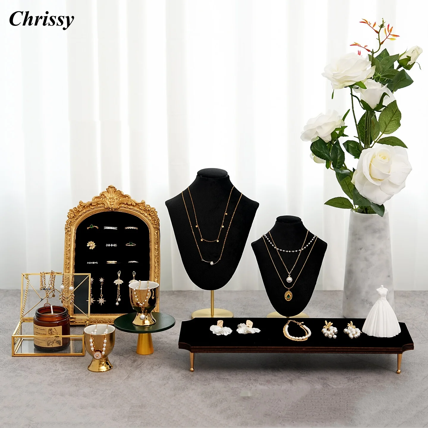 Luxury Black Velvet & Gold Frame Jewelry Display, Elegant Necklace Stand with Ring Holder for Boutique Countertop Decor