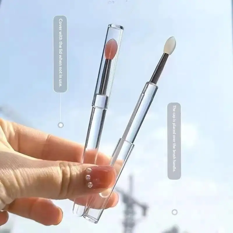 Food Safe Silicone Lip Brushes with Soft Tip Dustproof Cover Easy to Clean Lip Applicator for Home Salon Lip Makeup Use