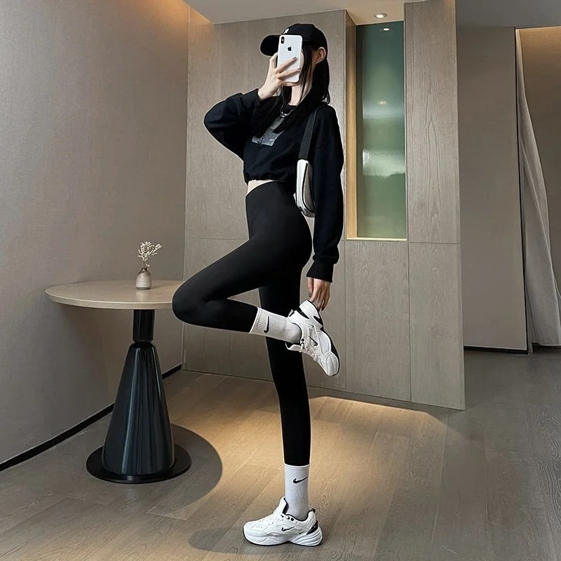 Pantaloni da yoga per donna corta da donna, vestibilità polare, fodera carina, look setoso, peluche, comodi dettagli da donna, abbinati alle ragazze