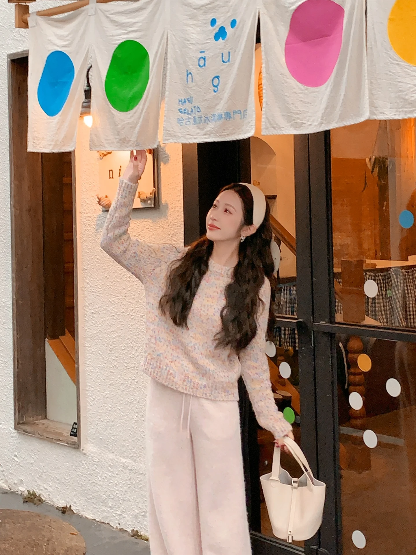 

Весенний женский вязаный комплект-двойка 2026 в корейском стиле: модный наряд для девочек в цветах ягод, радуги и сахарных оттенках