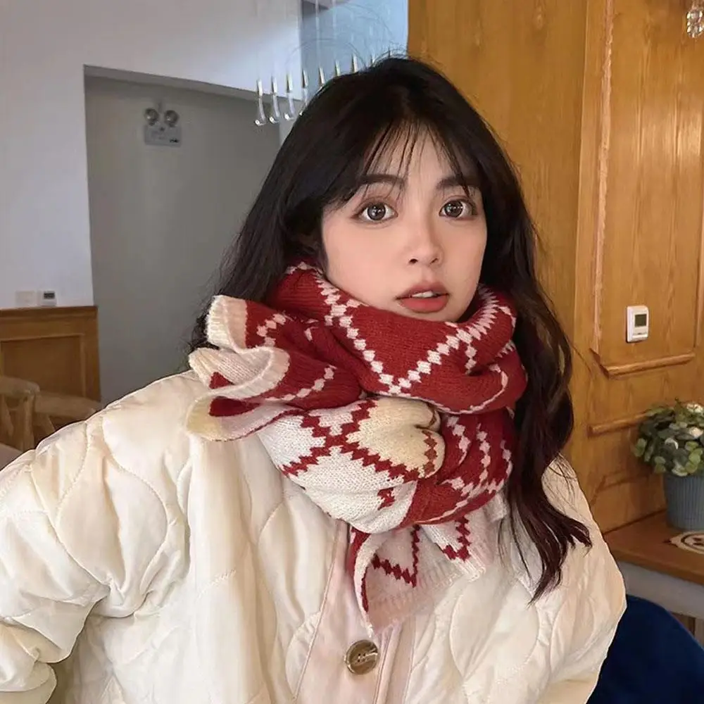Syal Rajut Kotak-kotak Merah, Rajutan Pola Belah Ketupat, Penghangat Leher Wol, Pelindung Leher Anti Angin untuk Luar Ruangan, Syal Tebal Lembut