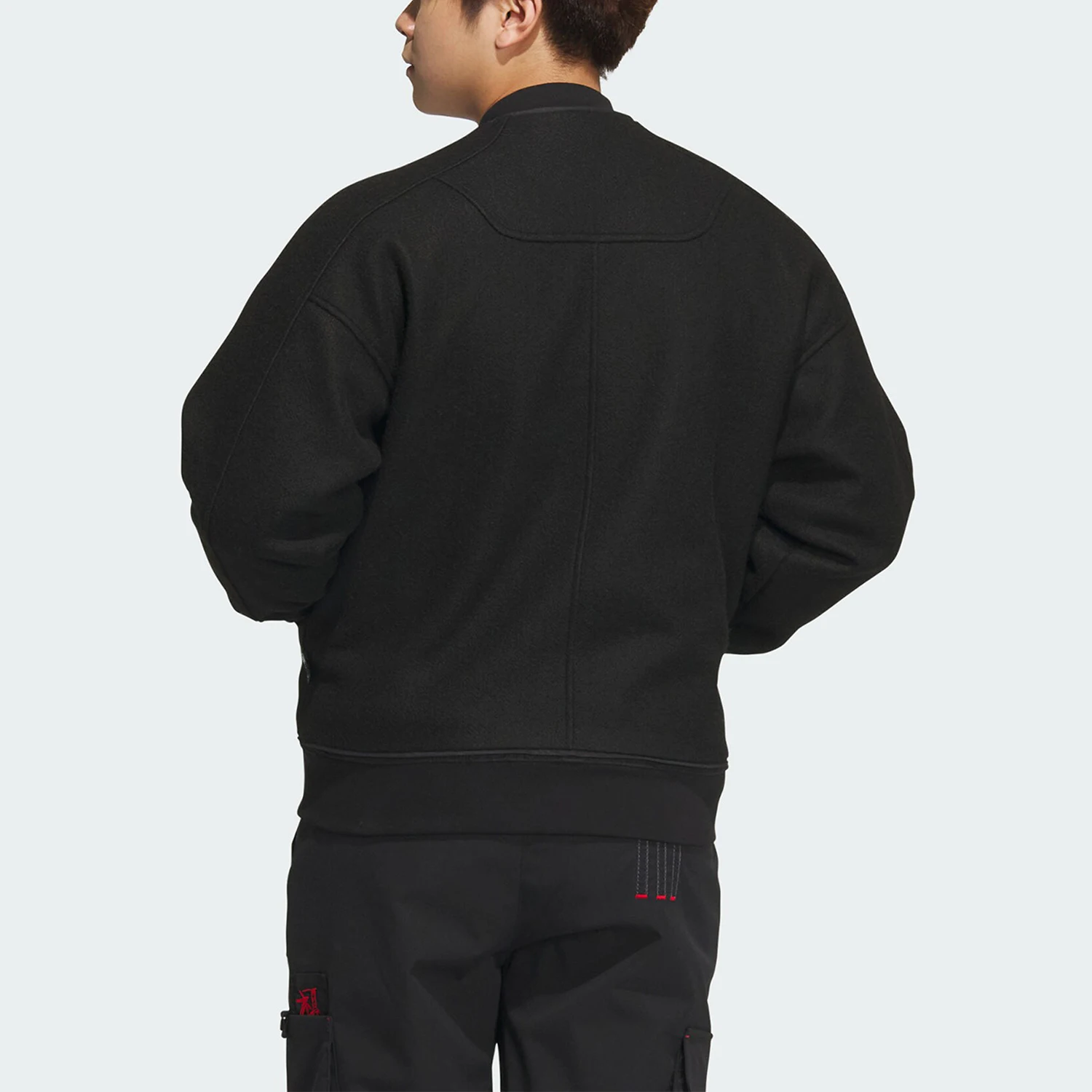 سترة أديداس الرسمية الشتوية الجديدة للرجال فضفاضة من الصوف المحبوك IP4910