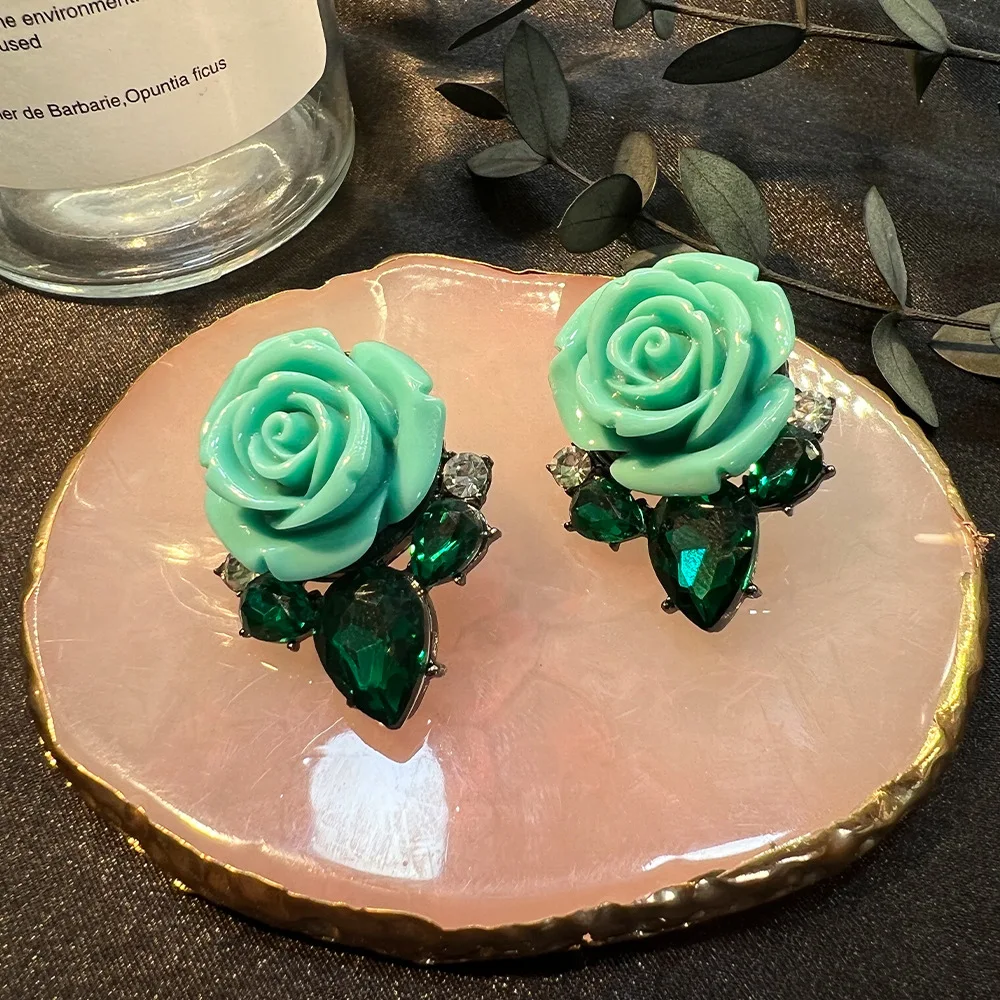 DIY accessories French medieval stud earrings 925 silver needle ins niche light luxury high-end rose flower fashion stud earring