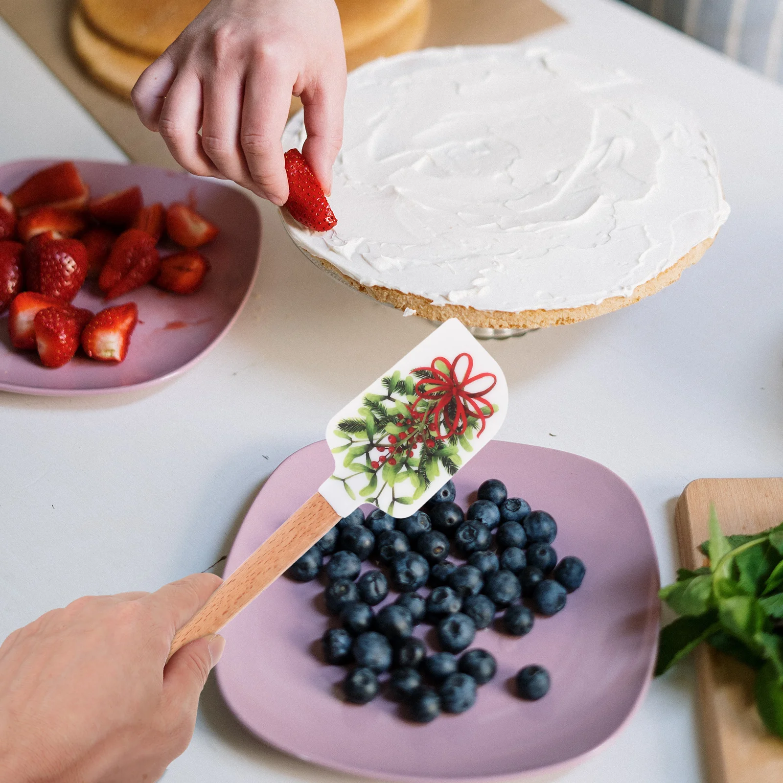 

3 шт. силиконовые лопаточки для торта с деревянной ручкой, инструменты для выпечки на рождественскую тематику, скребки для торта, кондитерские принадлежности, маленькая лопаточка