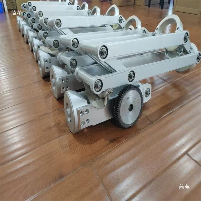 Parallelogram groove cutting intersecting line