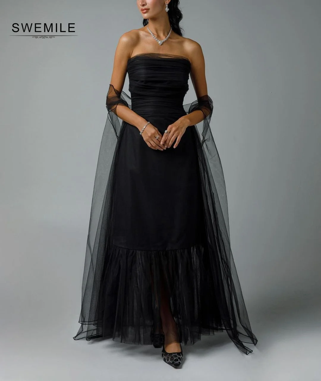 

SWEMILE Black A-Line Strapless Floor-Length Evening Dress Zipper Up Ruffle Dresses For Special Events Cap Straps Dresses For Pro