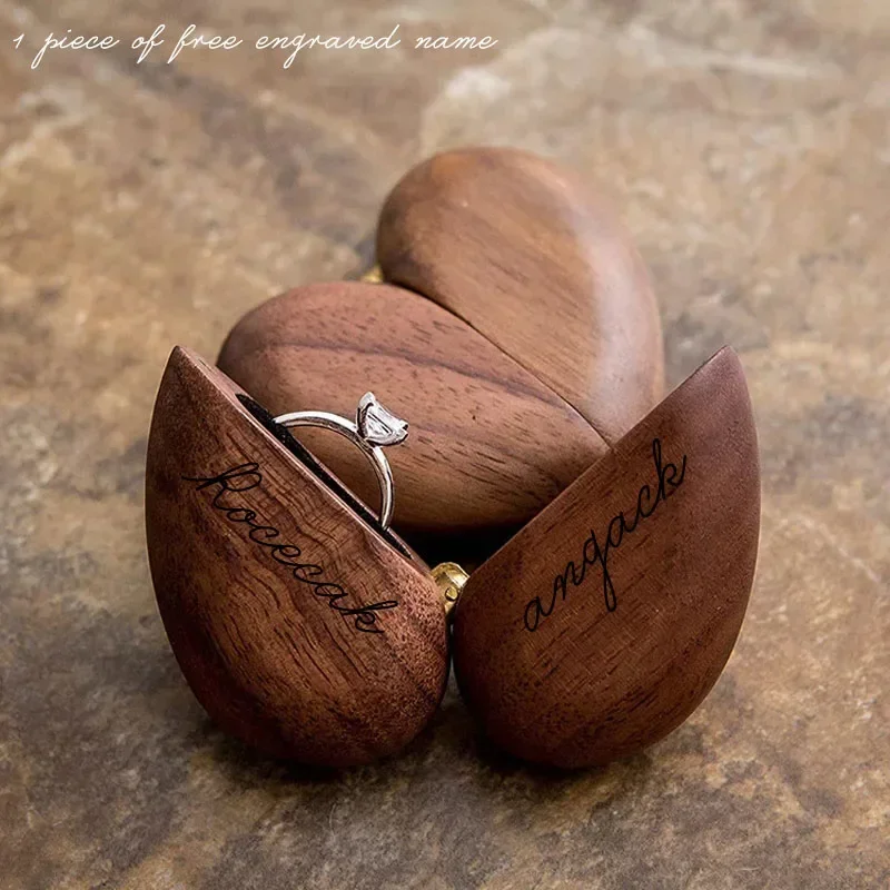 1PCS Free Engraving Name Love Heart Shaped Walnut Wood Ring Box For Wedding Ceremony Jewelry Box Storage Proposal Wedding Gift